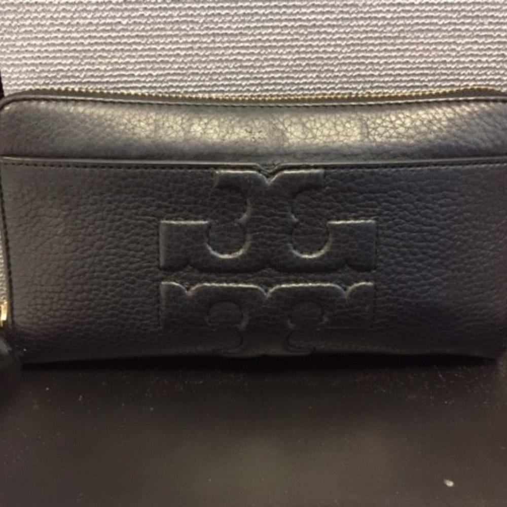 Tory Burch Wallet with Zipper